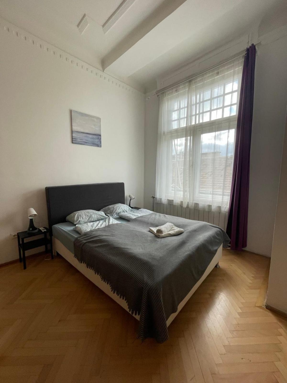 White Pearl Rooms Near Gozsdu Budapest Bagian luar foto